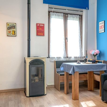 Bilocale Blue Relax Apartment Erba Ngoại thất bức ảnh
