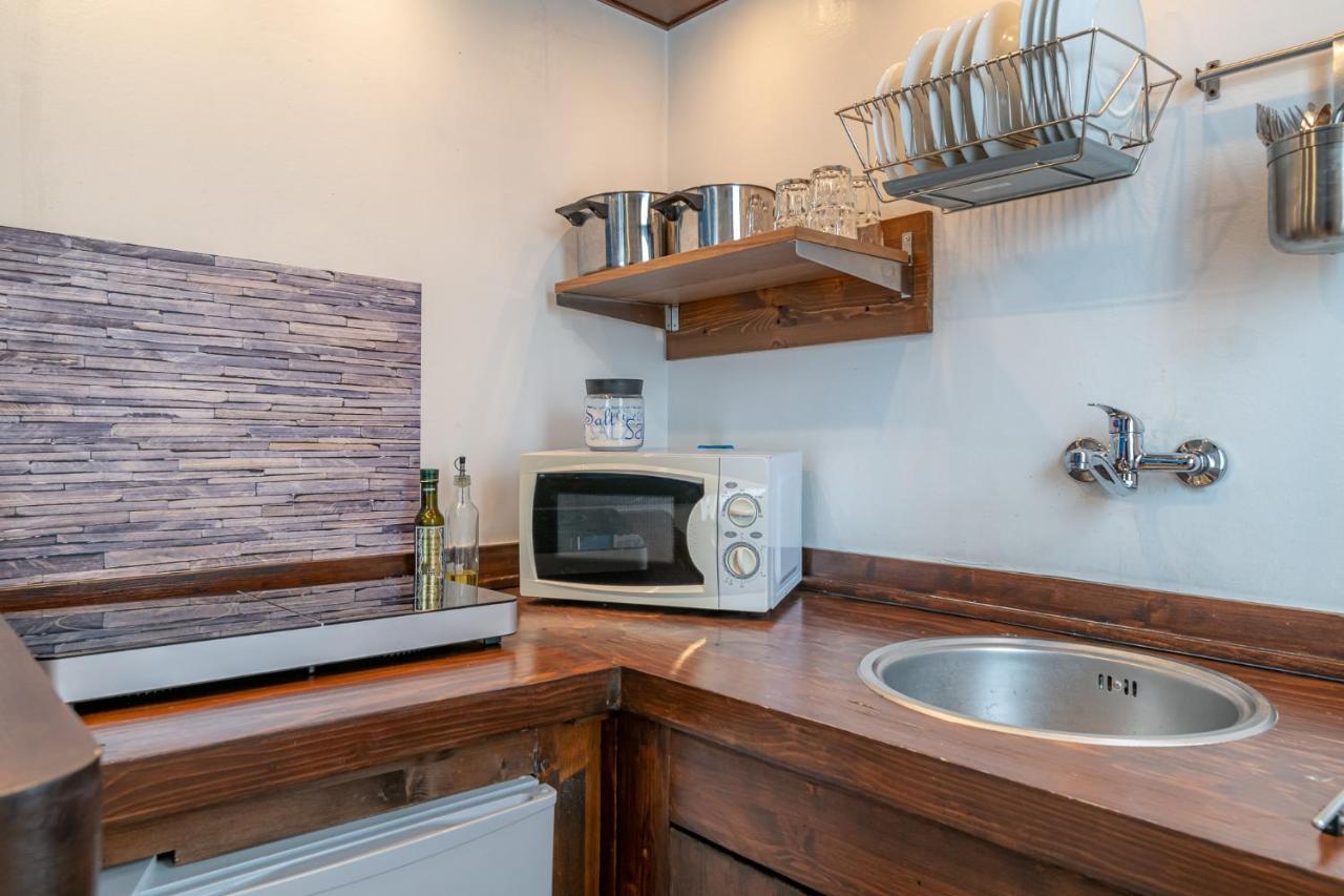 Bilocale Blue Relax Apartment Erba Ngoại thất bức ảnh