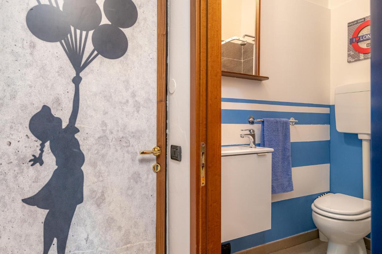 Bilocale Blue Relax Apartment Erba Ngoại thất bức ảnh